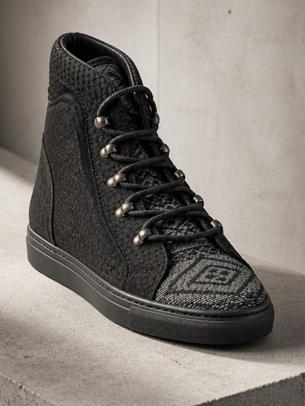 NWT Cobra Society Designer Leather & Wool Black Lace Up High Tops - Size 6